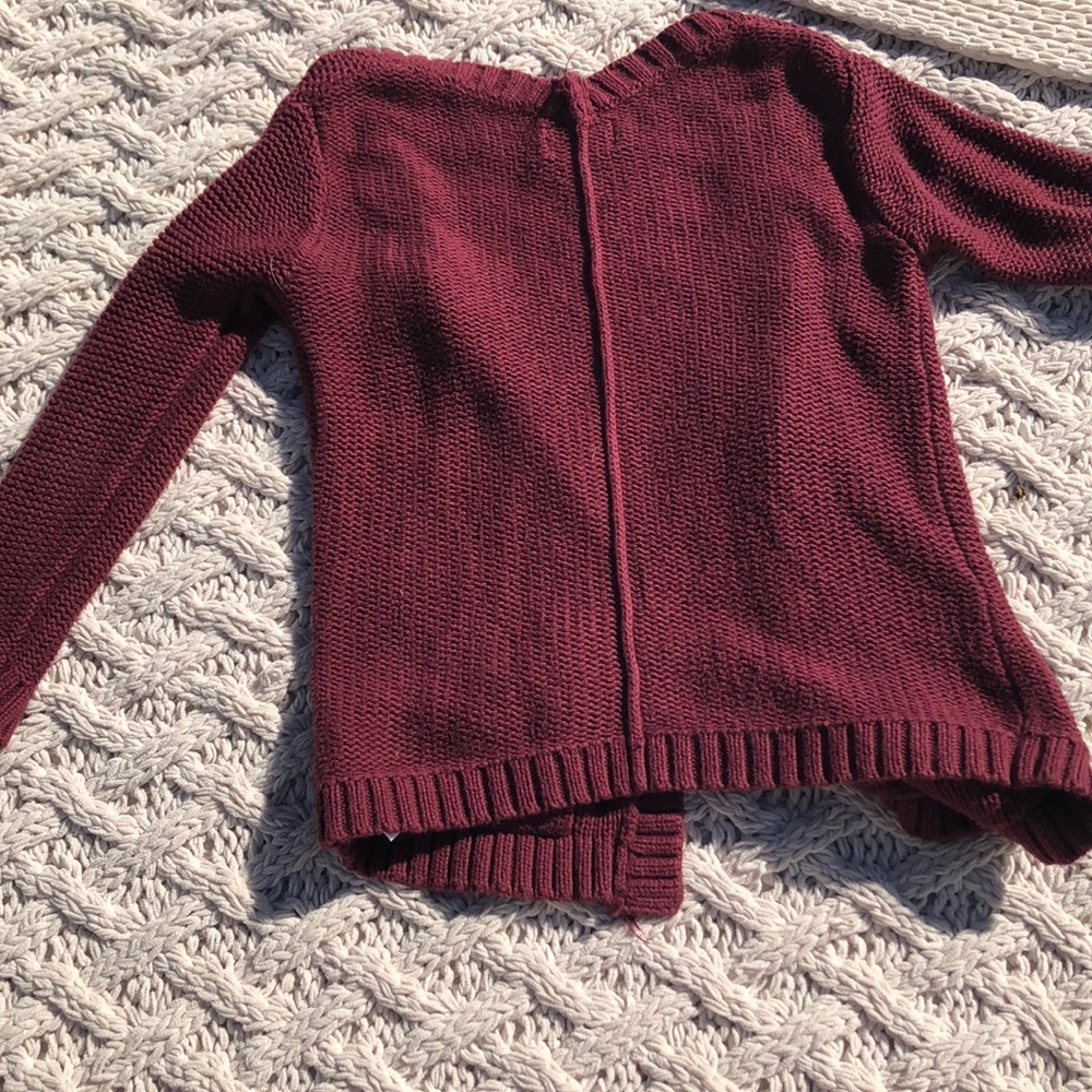 Old navy maroon knit cardigan - Picture 4 of 4